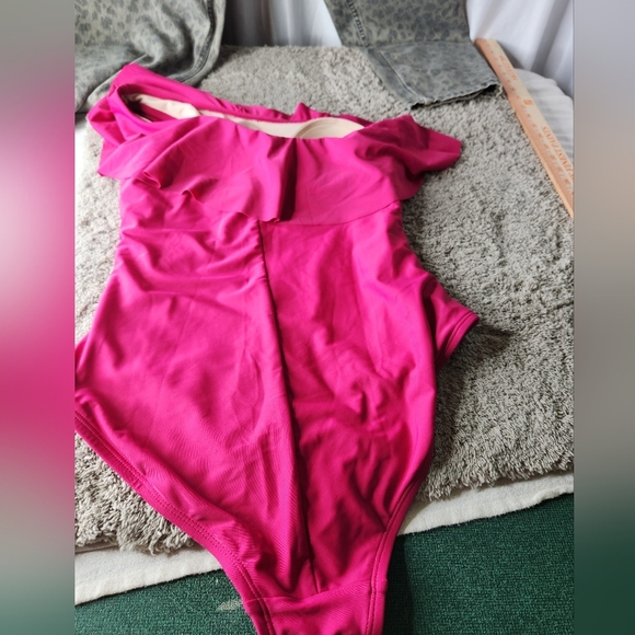 One Shoulder Ruffle Pink Full Coverage One Piece Swimsuit - Kona Sol - M (8-10) - Picture 3 of 12